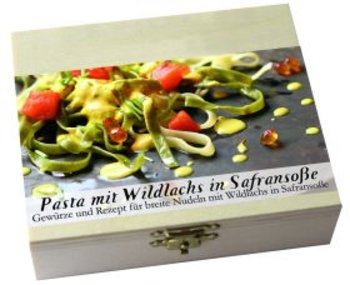 Pasta mit Wildlachs in Sahnesoße-Gewürzkasten - Gewürze und breite Nudeln mit Wildlachs in Sahnesoße